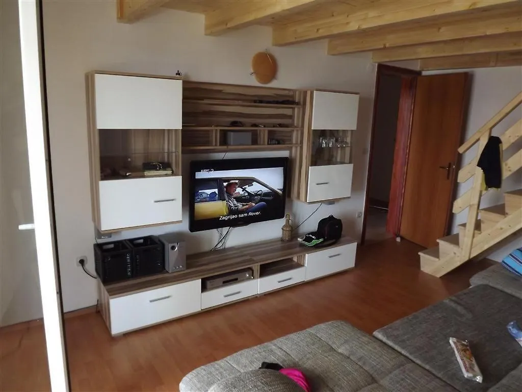 Apartments4U - Otok Rab Barbat na Rabu Apartment